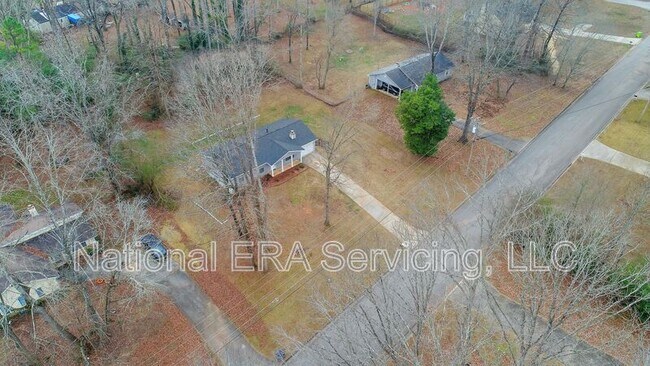 Building Photo - 321 Summerwood Ln