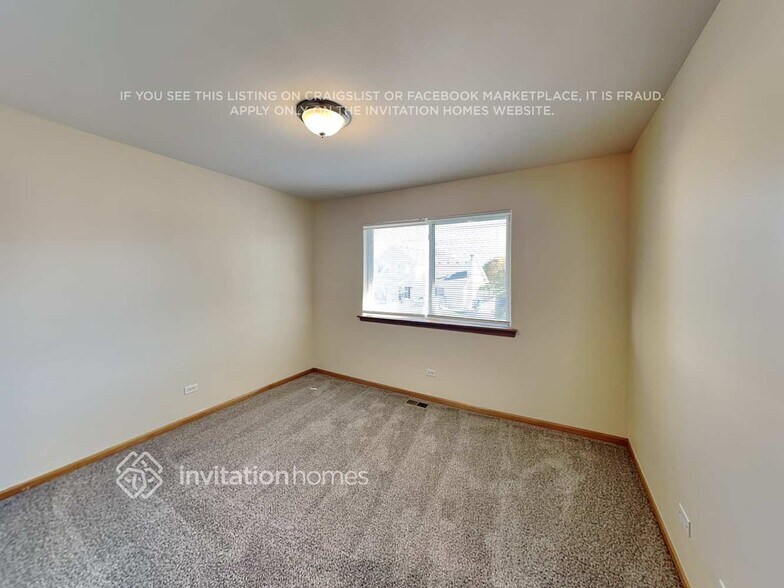 Building Photo - 26229 S Peach Tree Ln