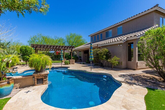 Building Photo - Stunning 5 Bedroom 3 Bath Two Story Home in Cave Creek! Gated Community & Private Pool