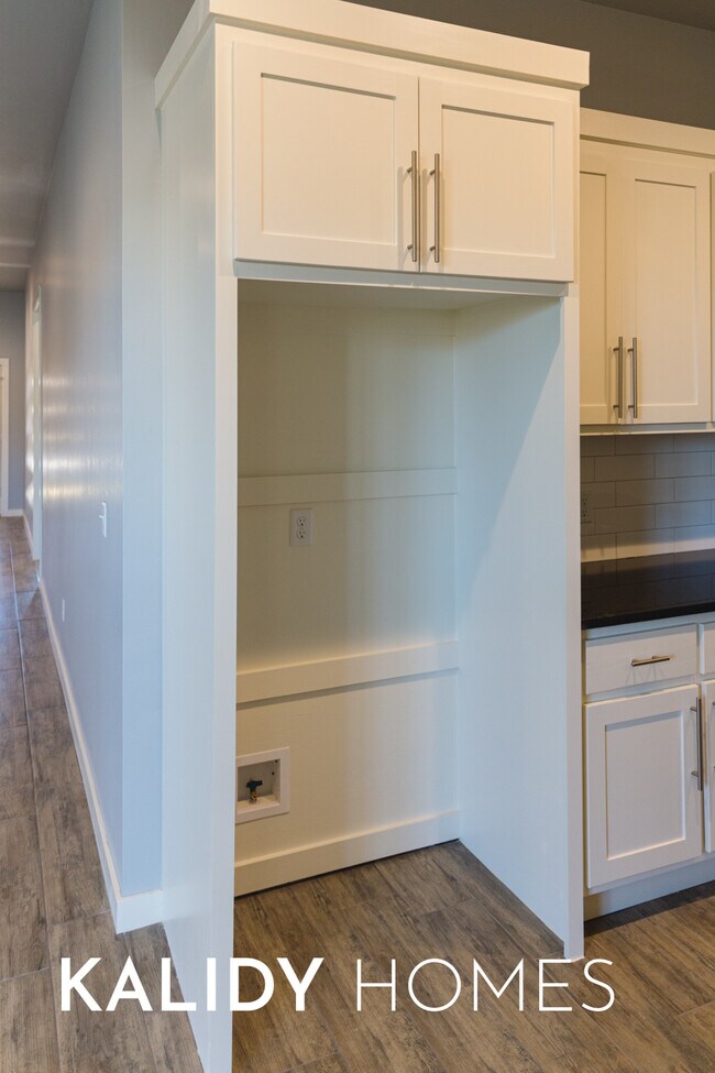 Building Photo - 629 Remington Ave