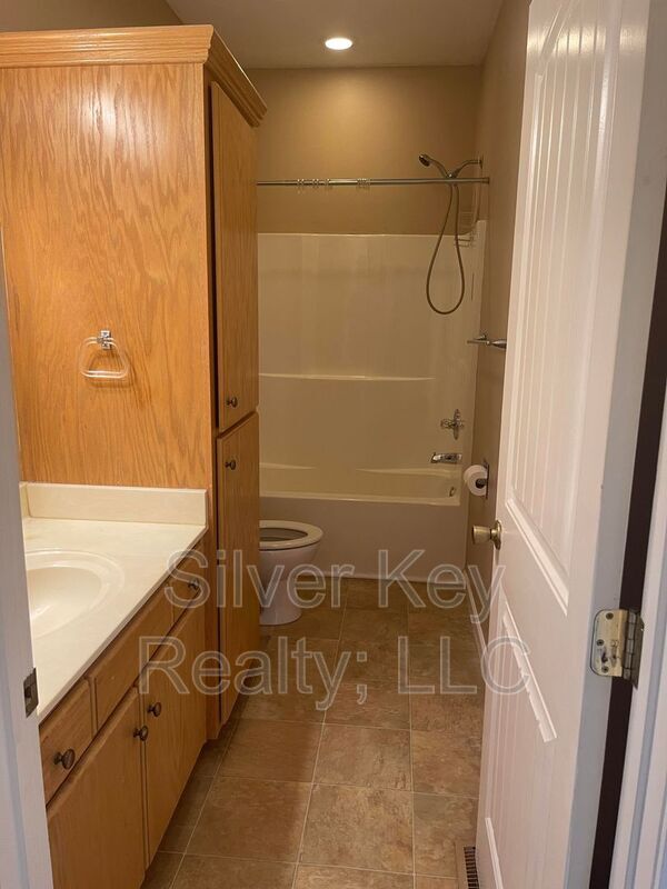 Building Photo - 155 Pulliam Dr