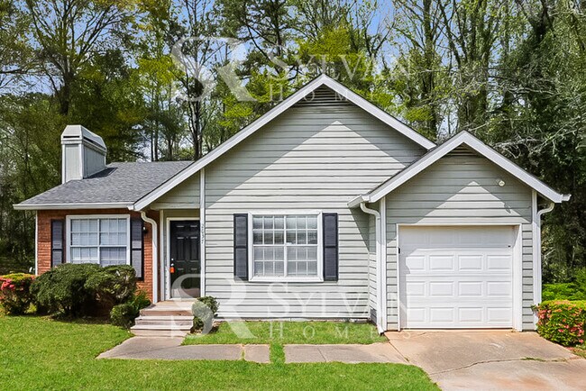 Building Photo - Lease today! No extra charge for contentme...