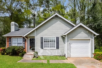 Building Photo - Lease today! No extra charge for contentme...