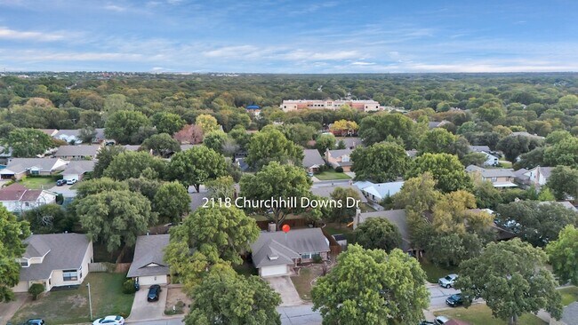 Building Photo - 2118 Churchill Downs Dr