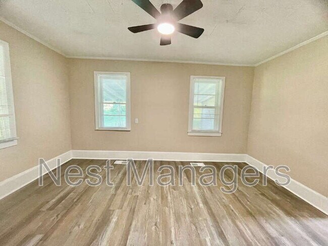 Building Photo - 416 Old Maxton Rd