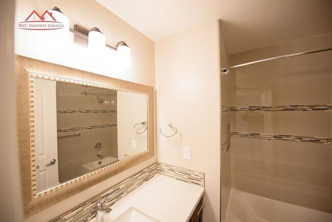 Building Photo - 1823 El Parque Ct