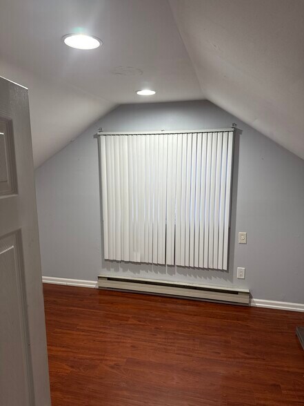 Bedroom 3 - 3318 S Quincy Ave