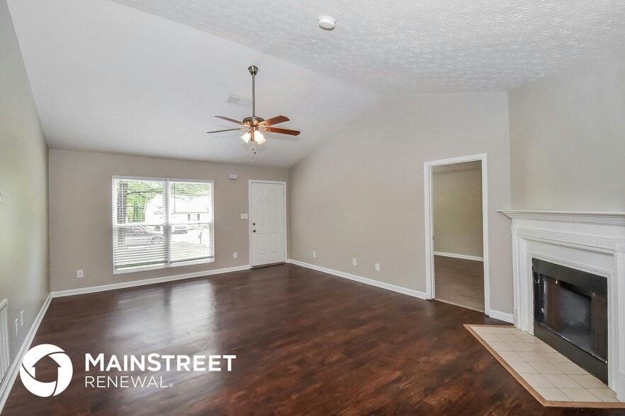 Building Photo - 2745 Sapphire St