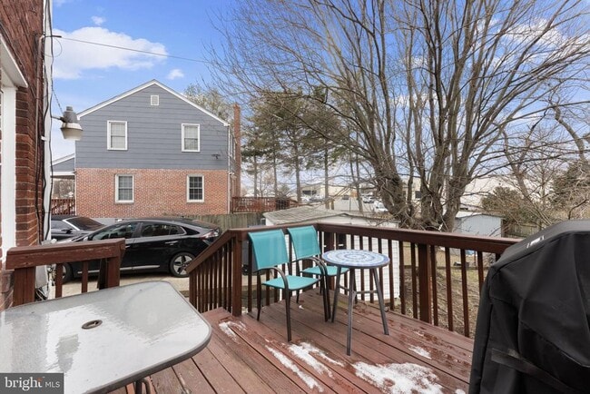 Building Photo - 5816 N Kings Hwy