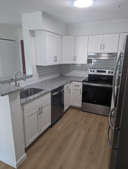 Building Photo - 18516 Boysenberry Dr