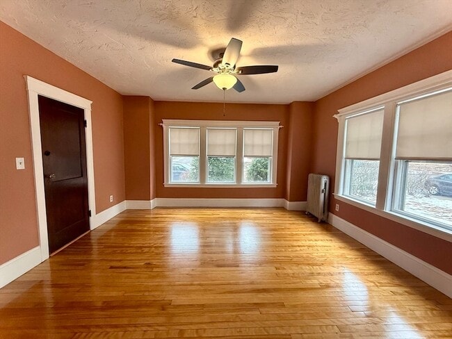 Building Photo - 446 Chandler St