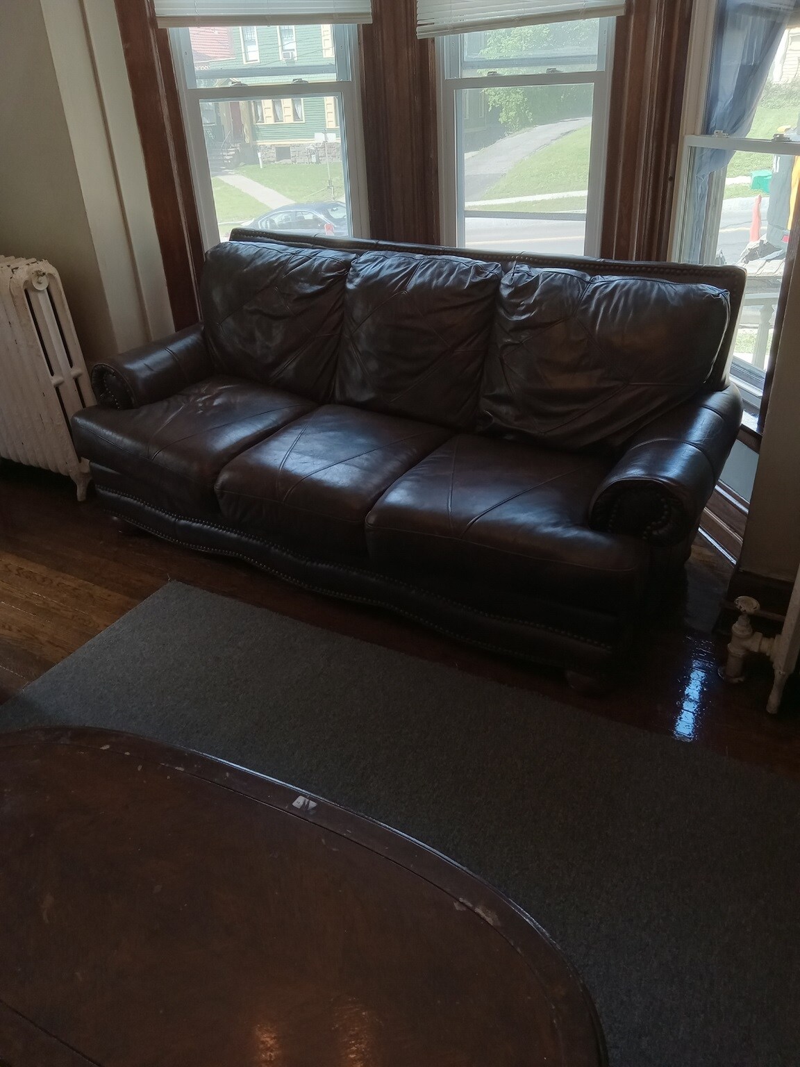 Apt 4 - living room - 523 E State St