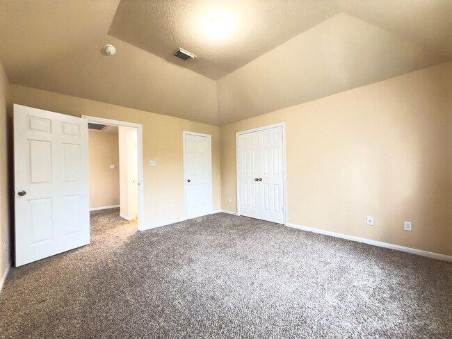 Building Photo - 5227 Brinkman Ct