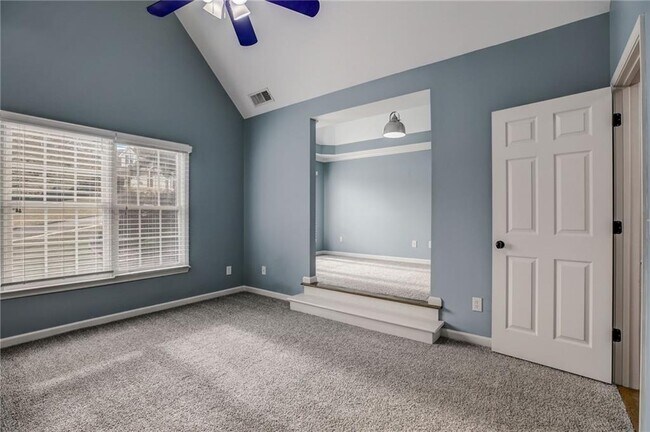 Building Photo - 128 Gold Springs Ct