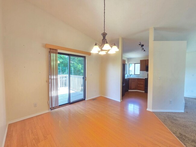 Building Photo - $2,495 - 4 Bed / 2 Bath Beautiful Home in Indian Trail