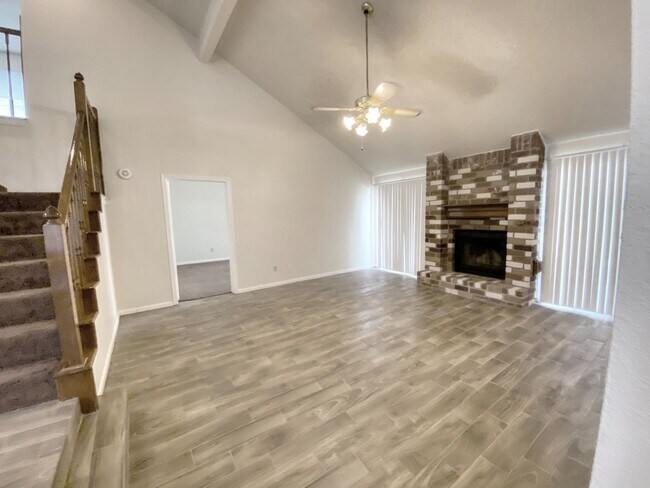 Building Photo - 14818 Chetland Pl Dr