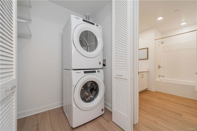 Building Photo - 1507 Rivington
