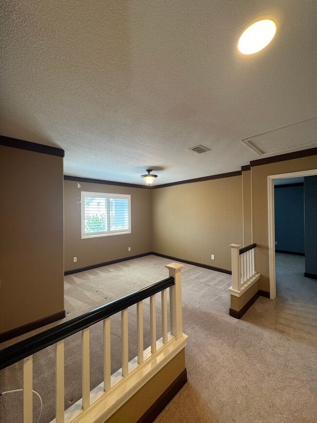 Building Photo - 1762 River Oaks Cir