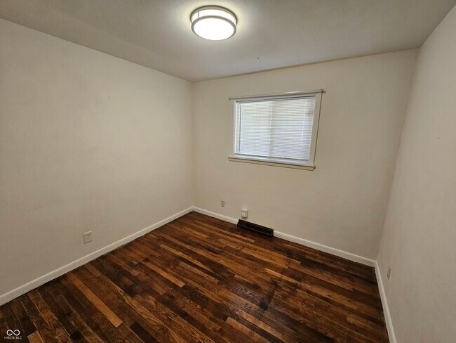 Building Photo - 2036 Calhoun St