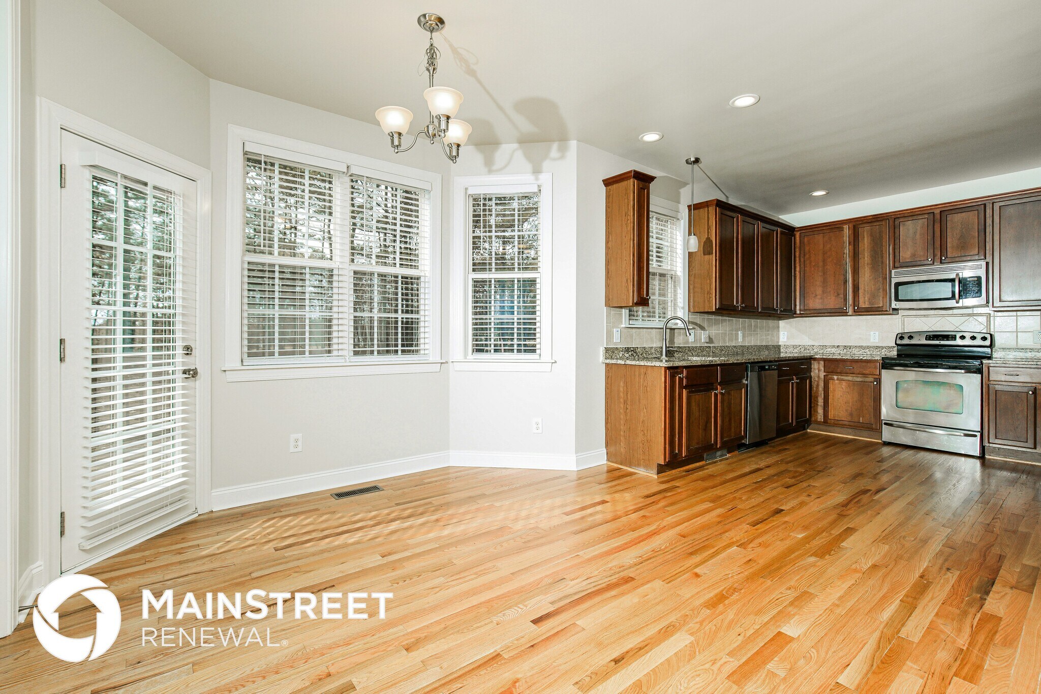 Building Photo - 165 Sutherland Dr