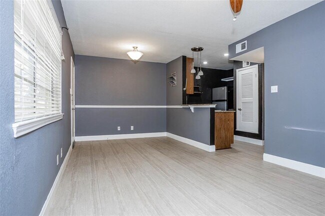 Building Photo - 4306 Avenue A