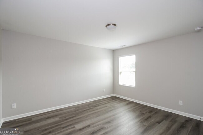Building Photo - 167 Aberdeen Way