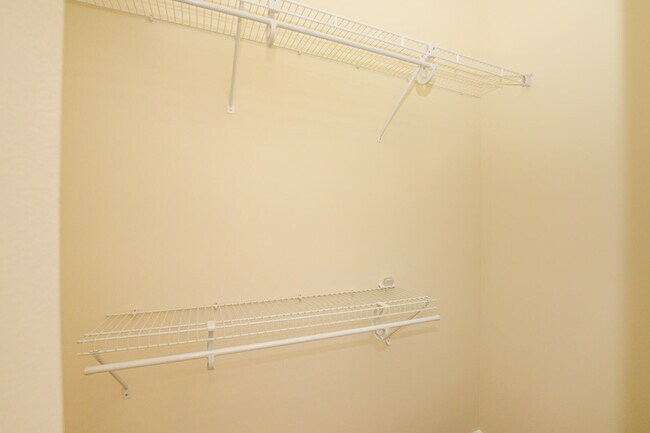 Building Photo - 7033 Willow Pine Way