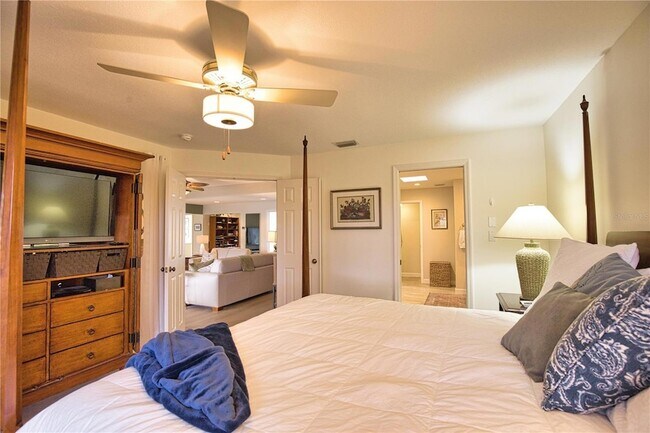 Building Photo - 735 Carnoustie Terrace