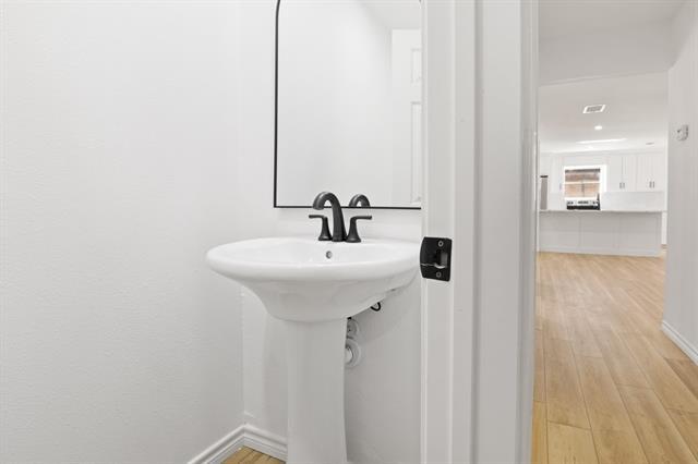 Building Photo - 3620 Wayland Dr