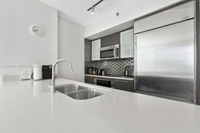 Building Photo - 55 SE 6th St