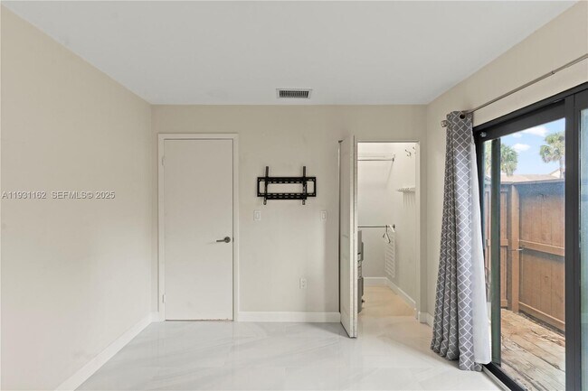 Building Photo - 9301 SW 130th St