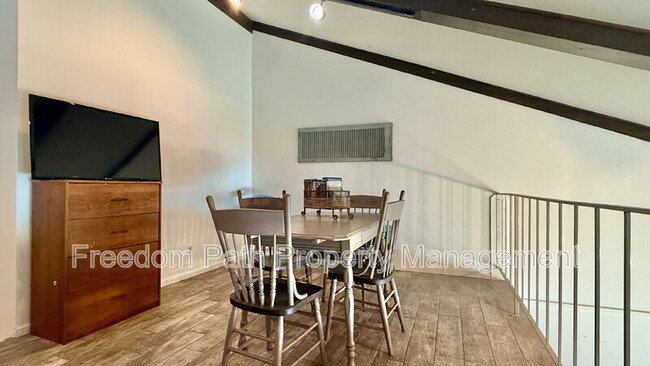 Building Photo - 301 Iberian Way