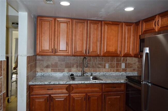 Building Photo - 2901 NW 47th Terrace