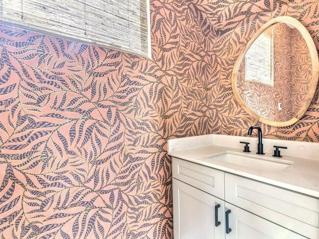 Building Photo - Stylish 2-Bedroom Home with Modern Bathrooms & Private Yard