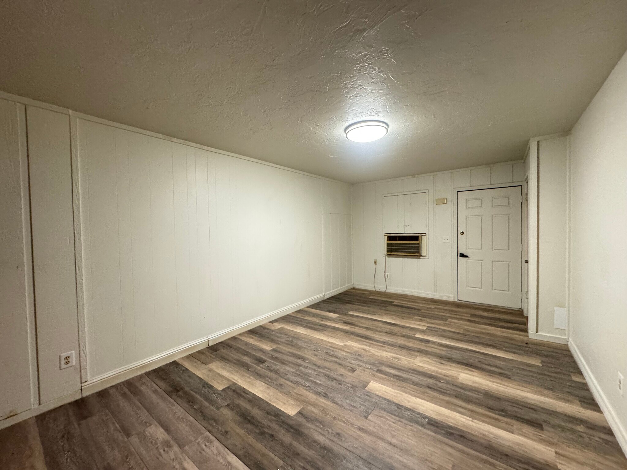 Building Photo - 2408 S Woodward Ave