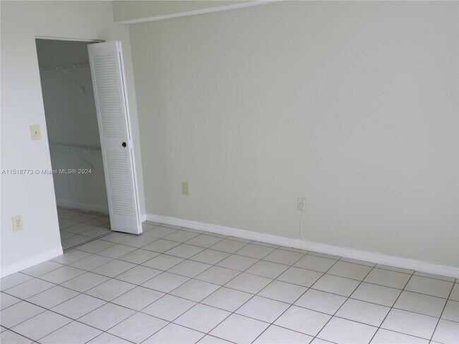 Building Photo - 11780 SW 18th St