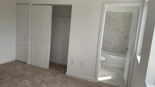 Building Photo - 25308 SW 135th Ave