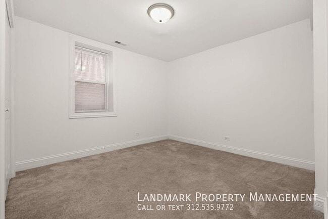 Building Photo - 3706 S Paulina St