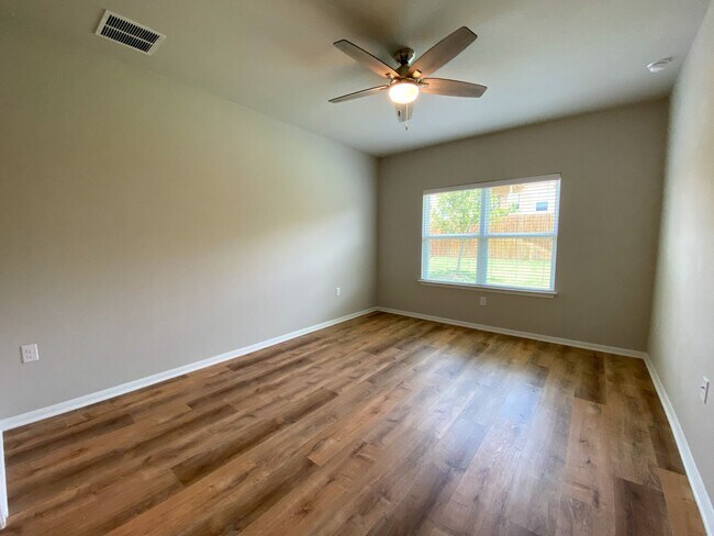 Building Photo - Stylish Southeast Austin Two-Story with Open Living, Modern Kitchen, and Flexible Spaces