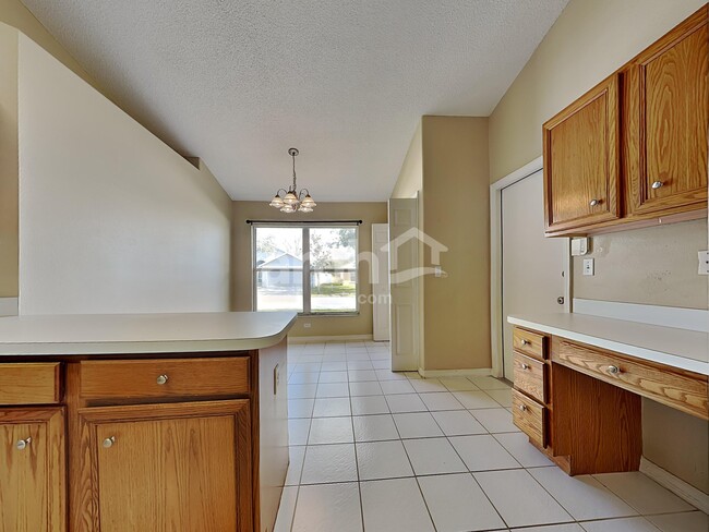 Building Photo - 1353 Crimson Clover Ln