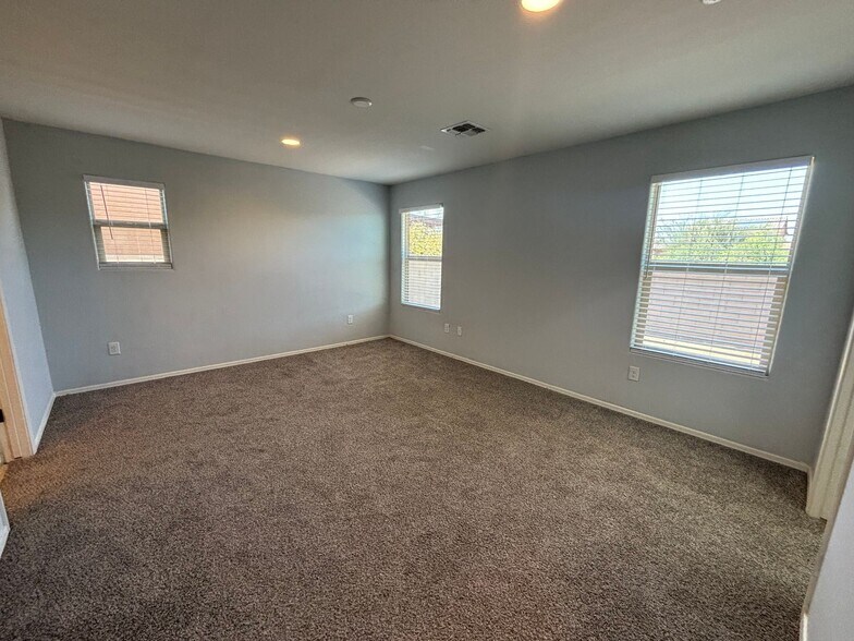 Building Photo - 5154 E Arguedas Pl