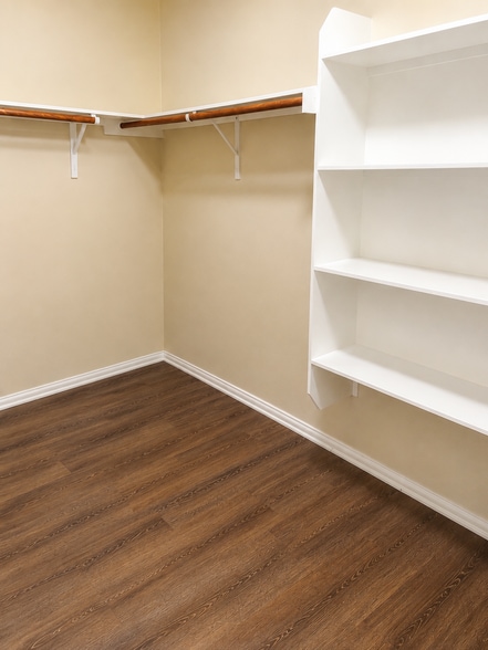 Primary Closet - 3701 Cotton Patch Dr