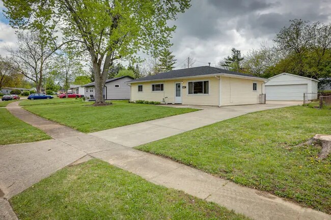 Building Photo - 1223 Ringwalt Dr
