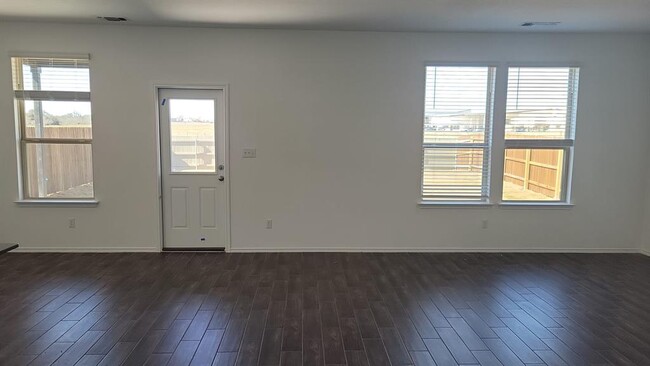 Building Photo - 541 Pickrell Lp