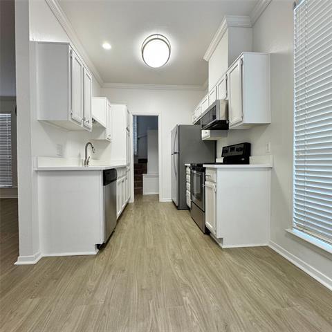 Building Photo - 4132 Cole Ave