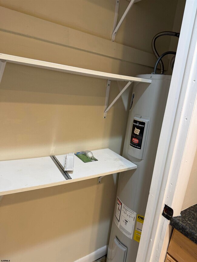 Building Photo - 104 Vail Ct