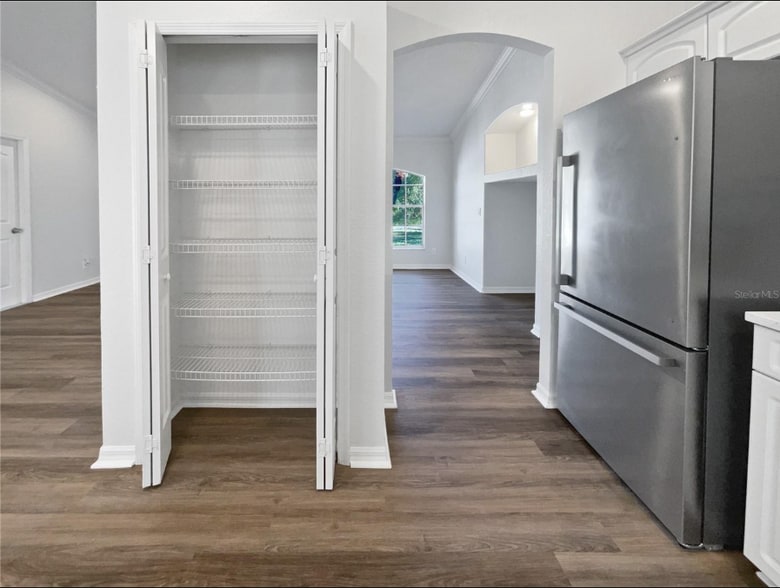 Building Photo - 3053 Draper Terrace