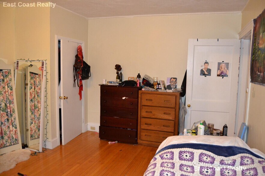 Building Photo - 90 Cypress St