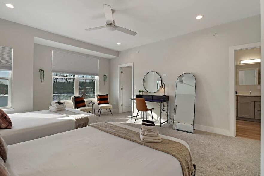 Building Photo - 28415 Torch Pkwy