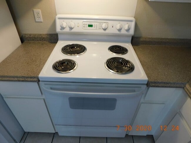 Building Photo - 5212 Meadow Field